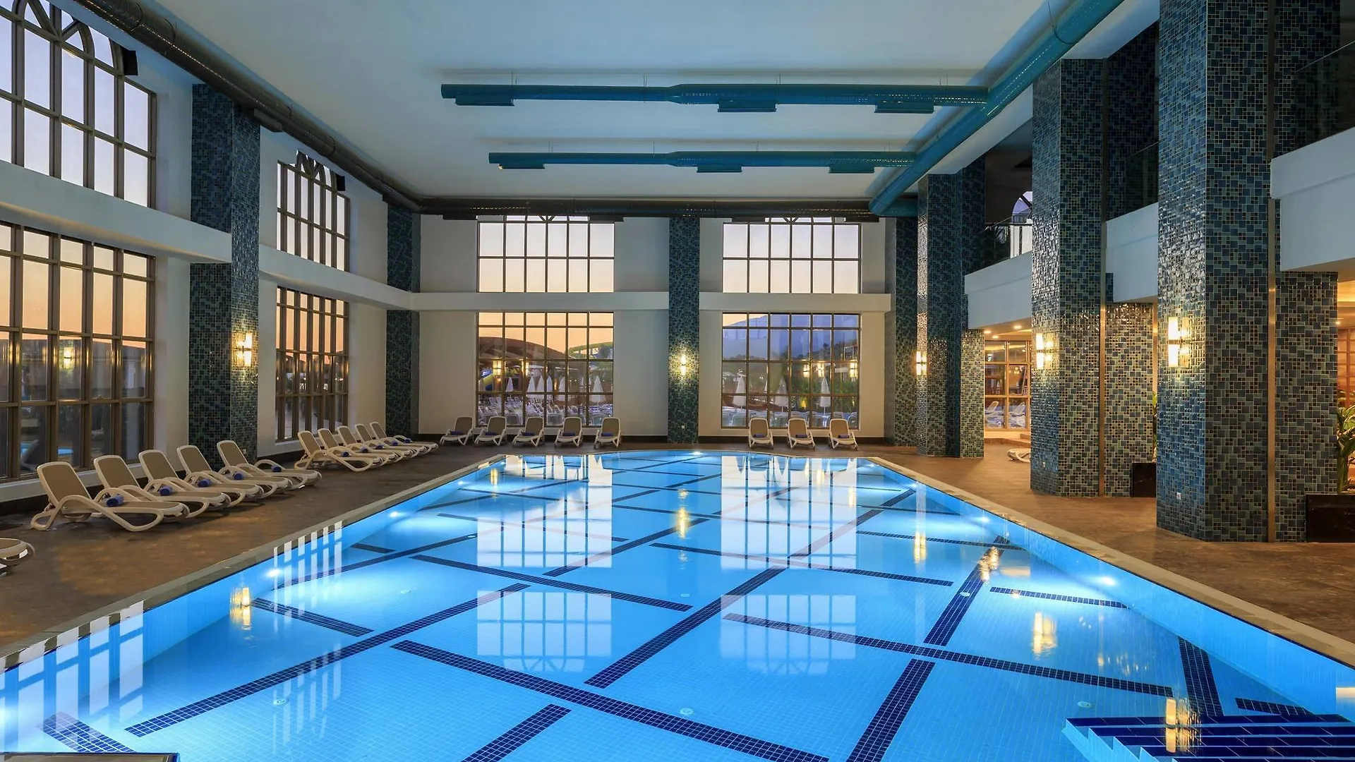 Sunis Efes Royal Palace Resort & Spa Özdere 5*,